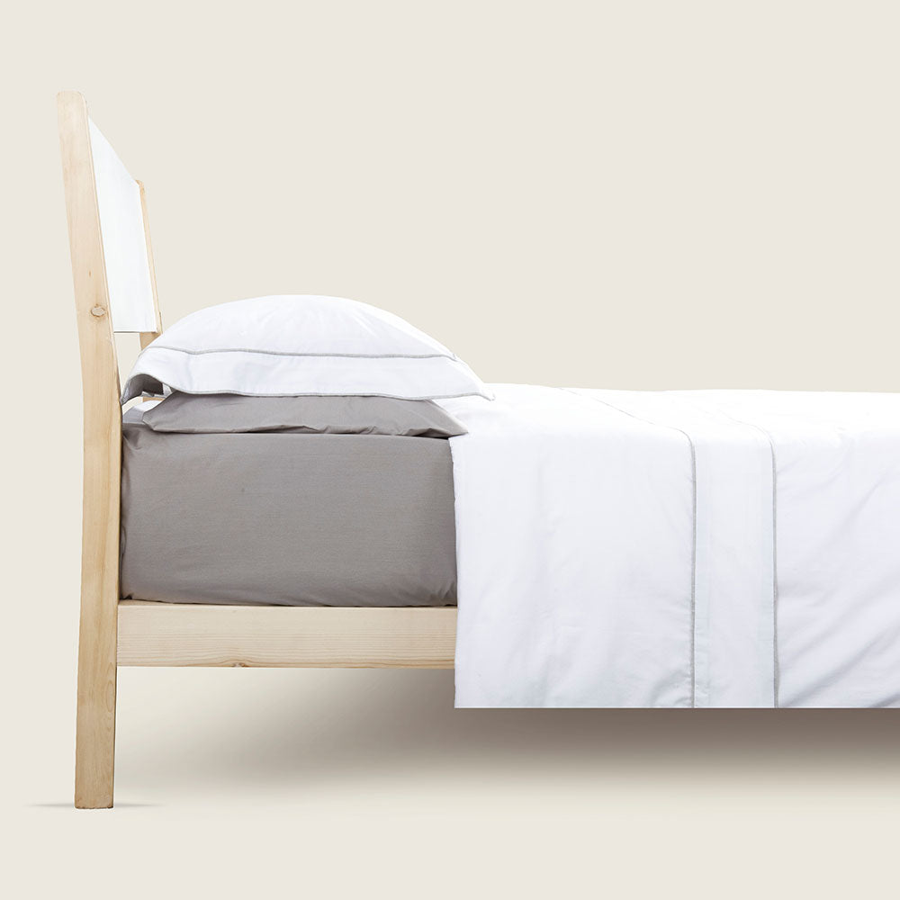 Two lines frame bedsheet