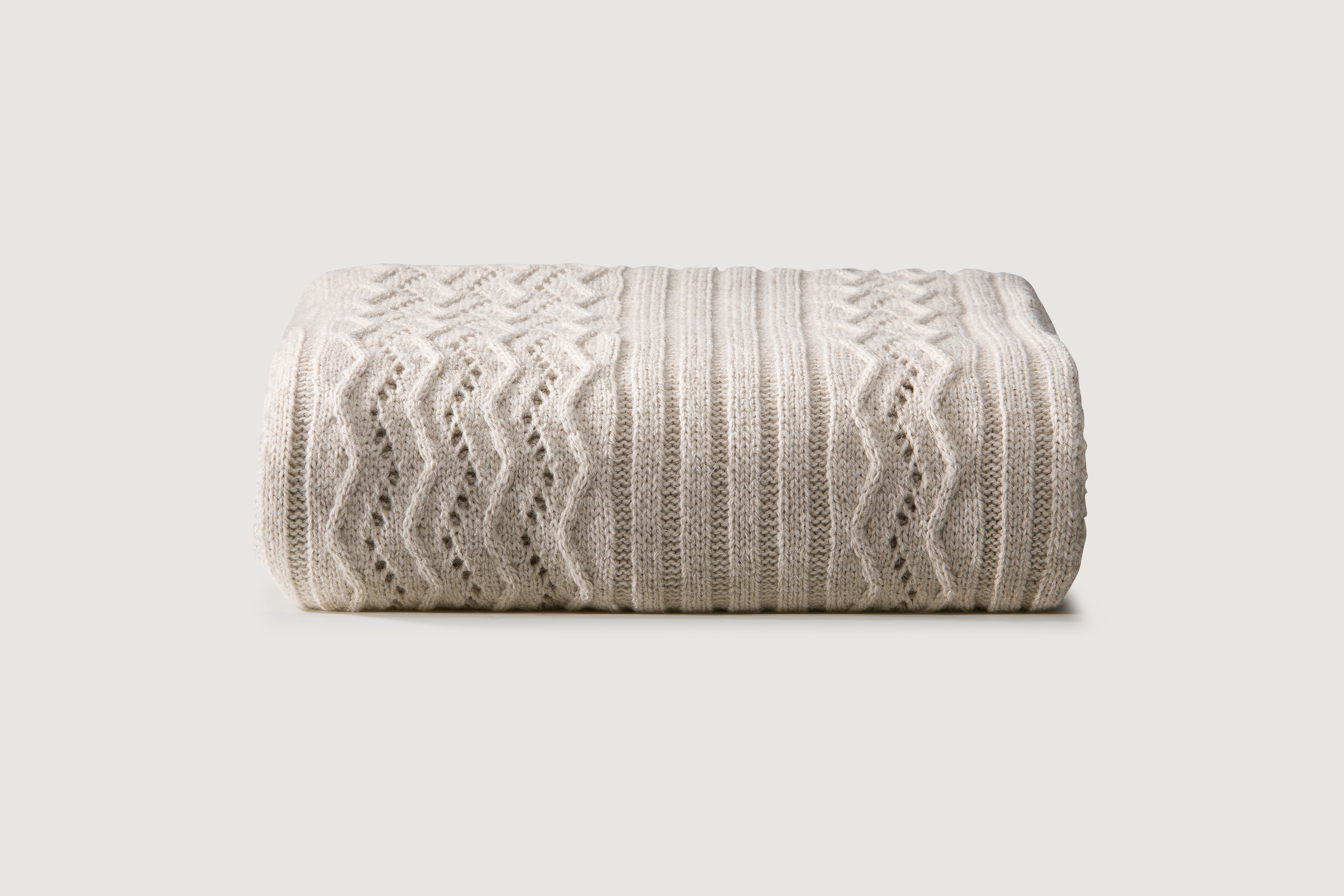 Zigzag Knitted throw