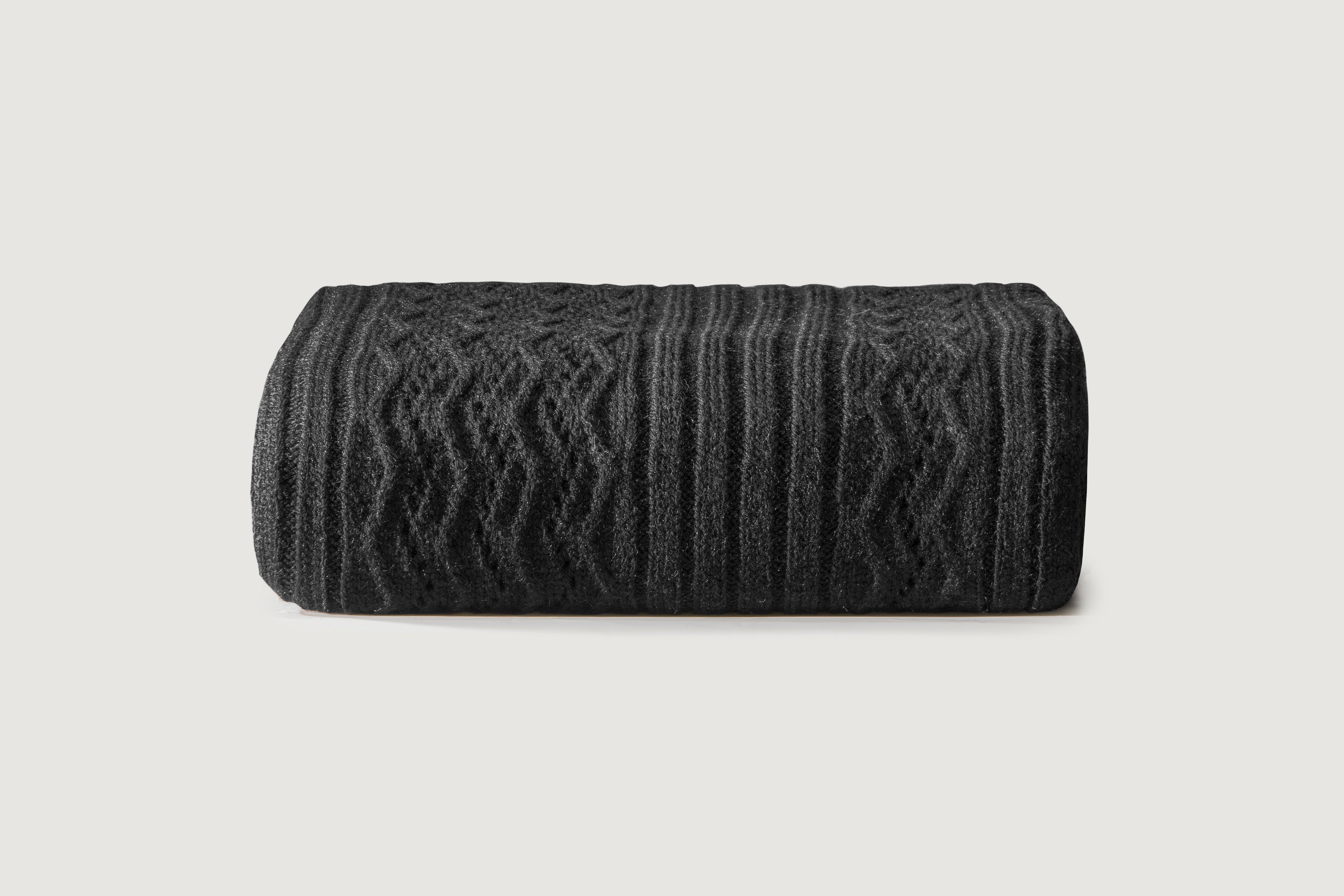 Zigzag Knitted throw