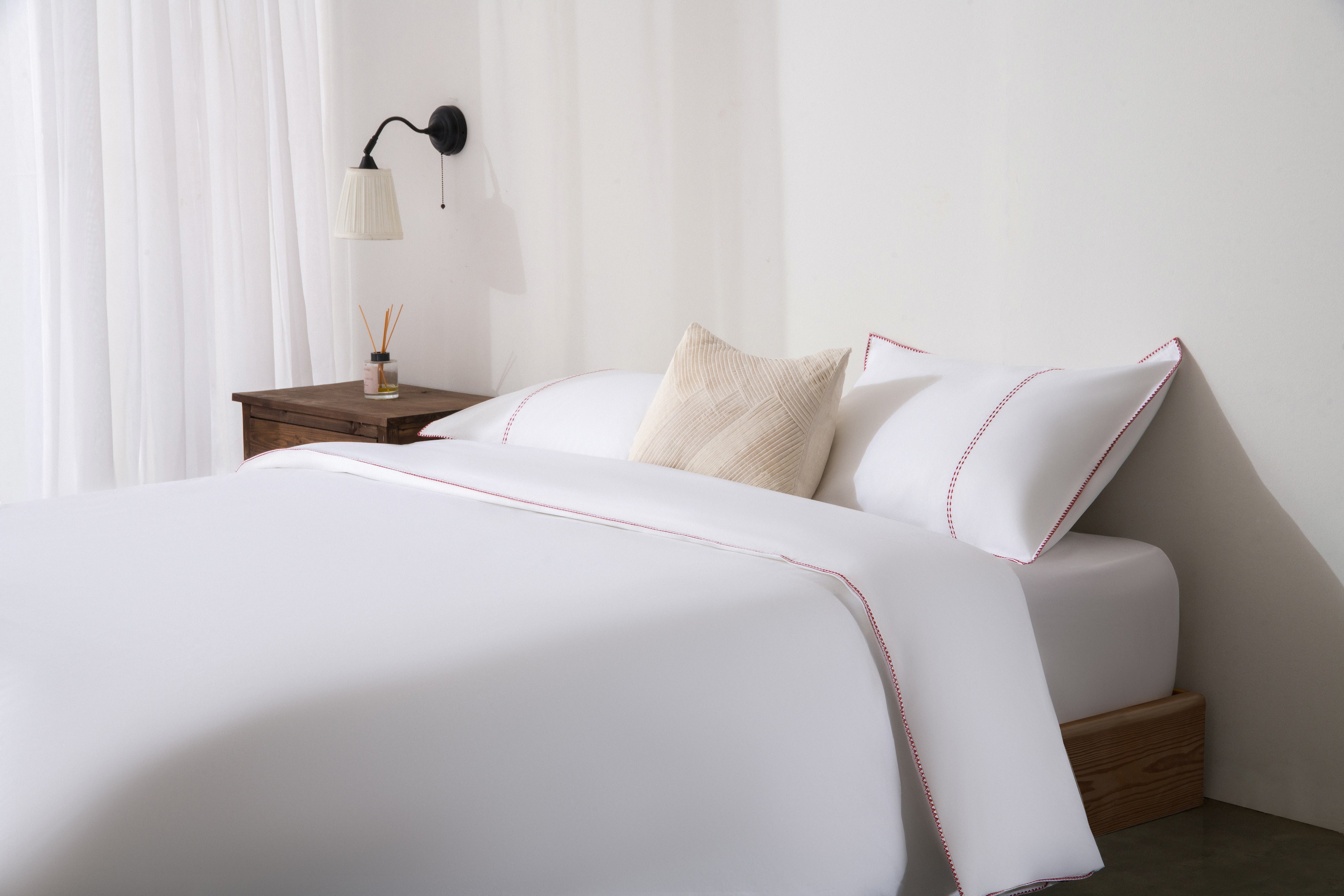Red Feston Duvet cover