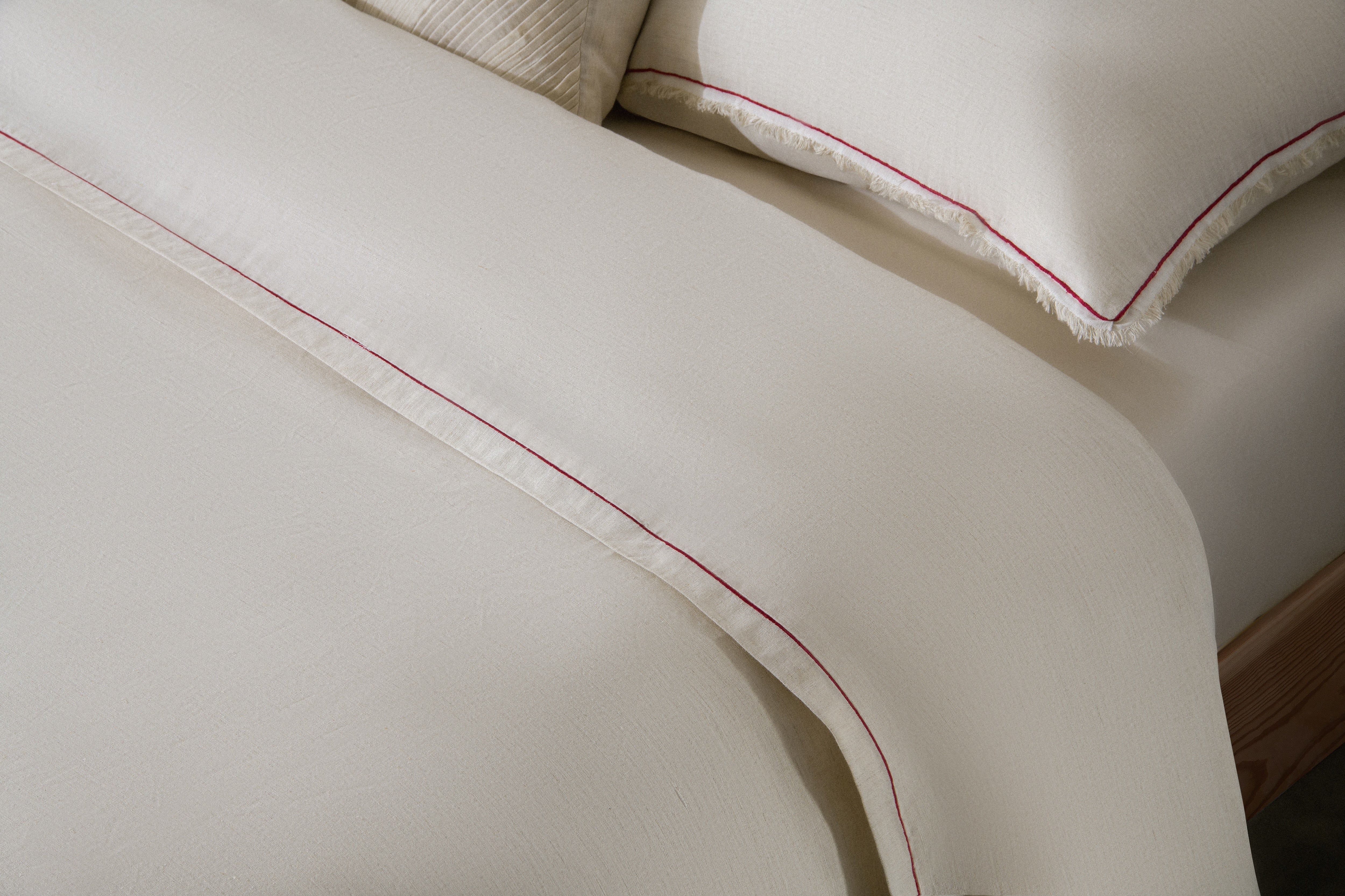 100%Linen Red line Duvet cover