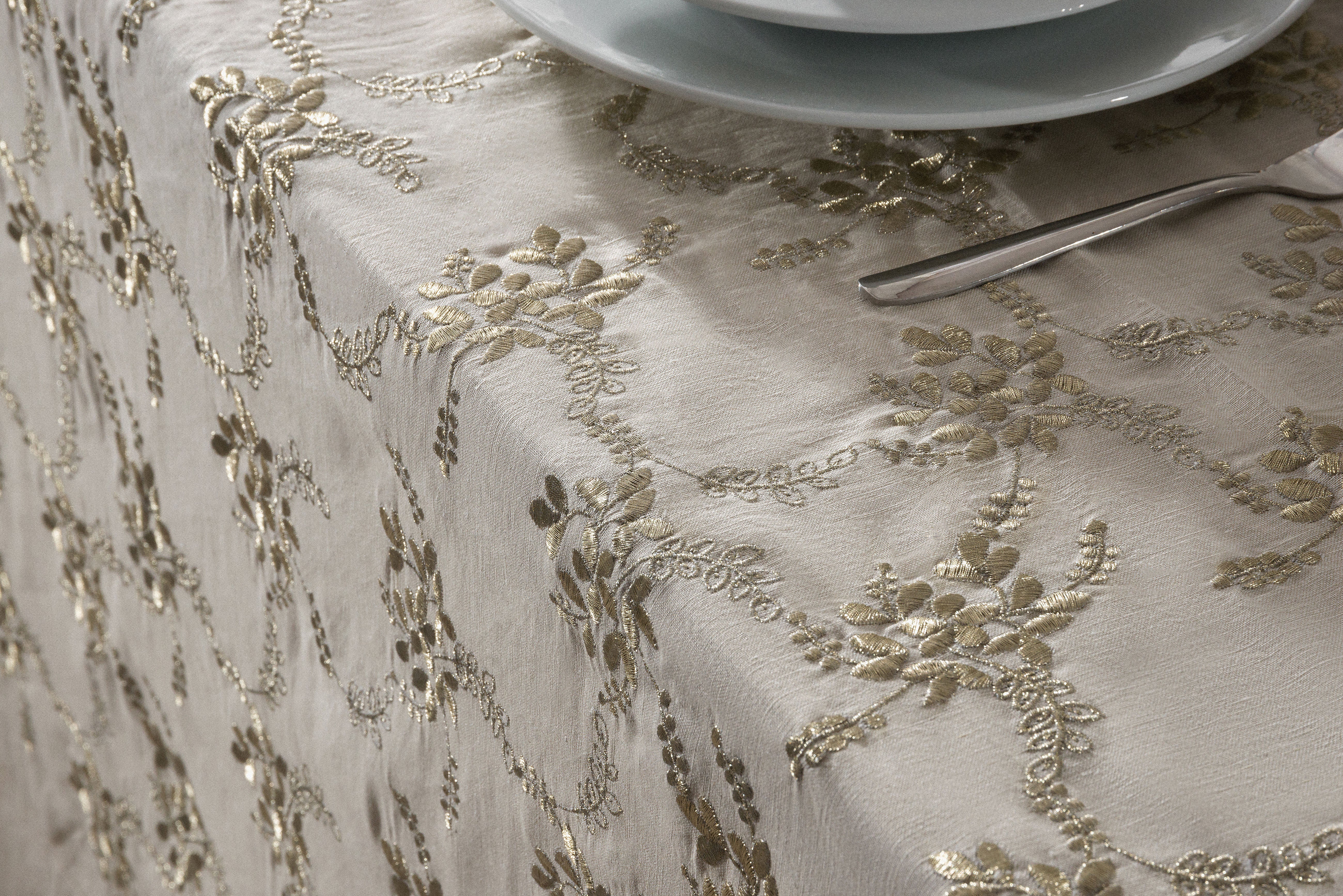 Linen Full Flowers Embroidered Table Linen