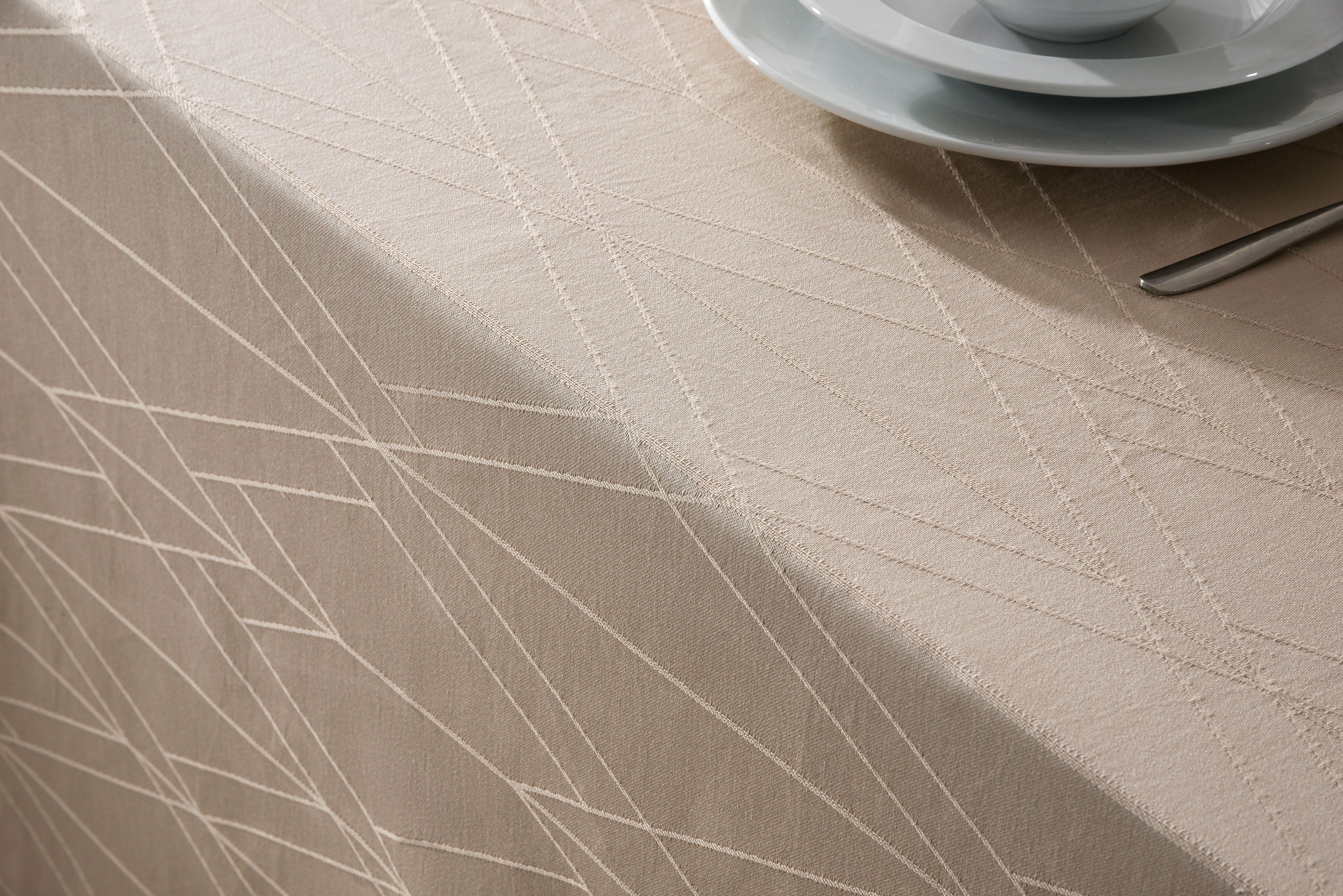 Zigzag Cotton Table Linen