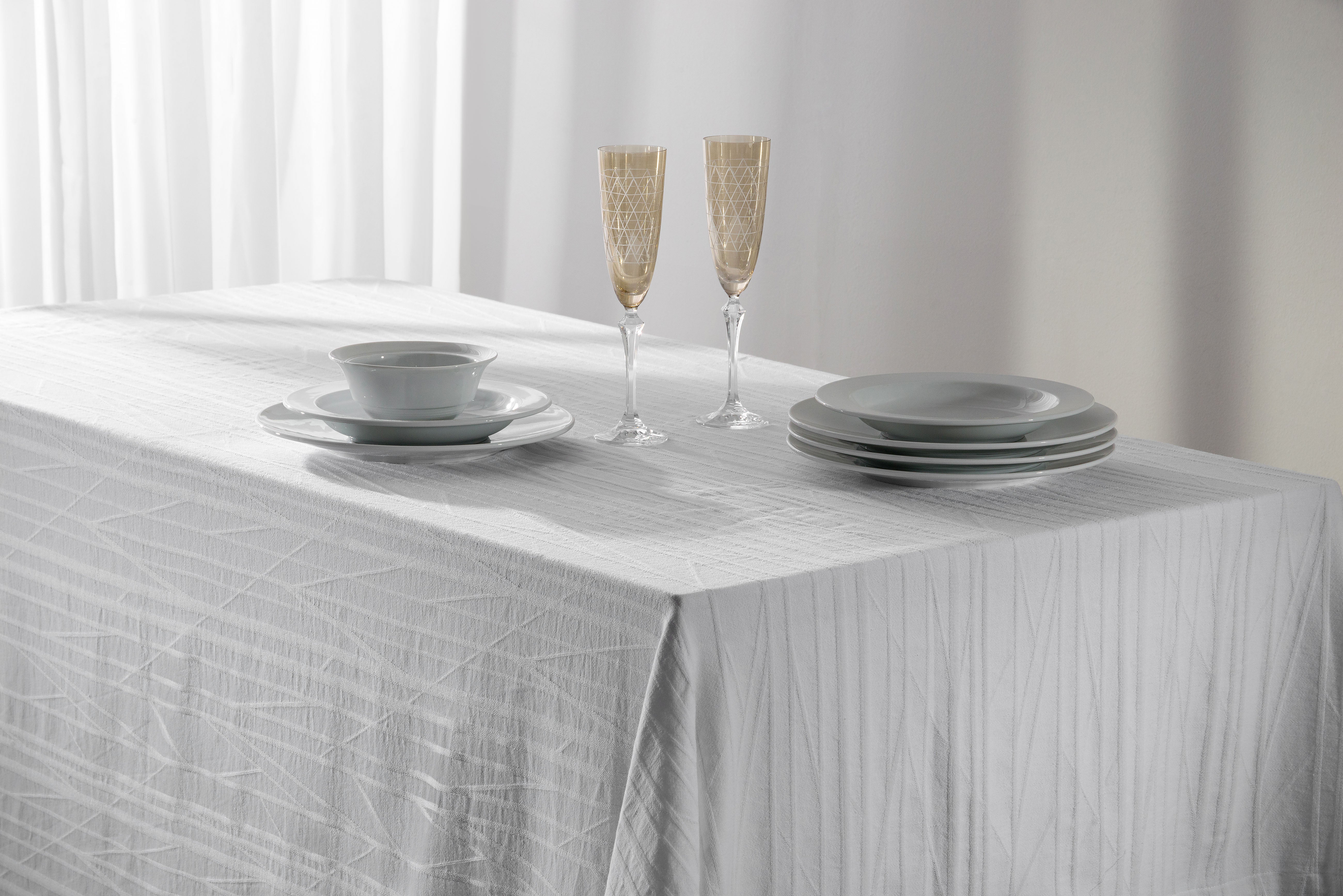 Zigzag Cotton Table Linen