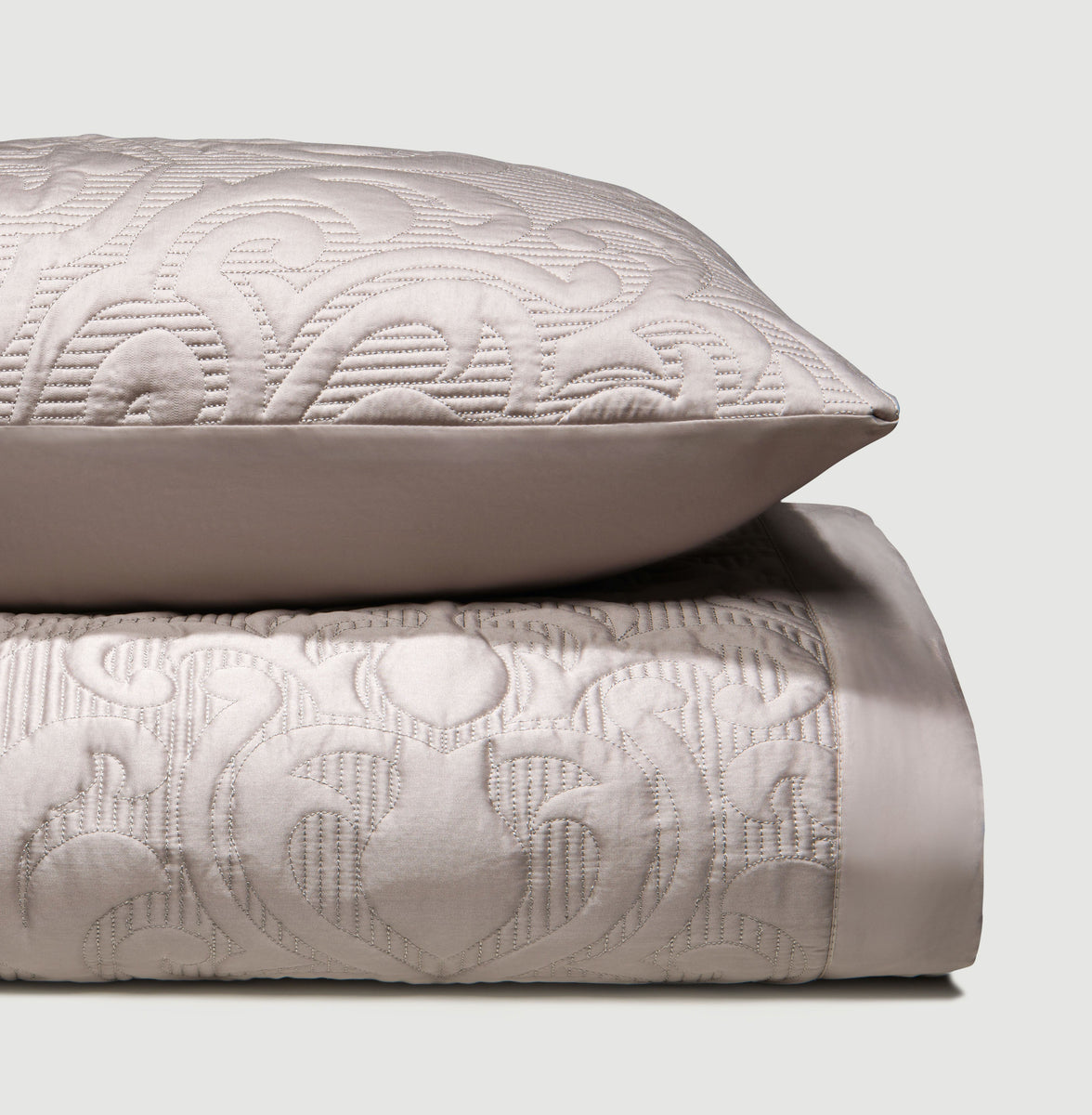 Almaze Cotton satin Quilt Set – Lilly Home