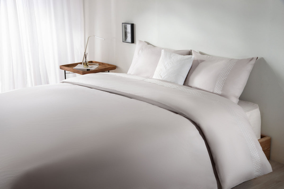 Embroidered Dash Duvet cover – Lilly Home